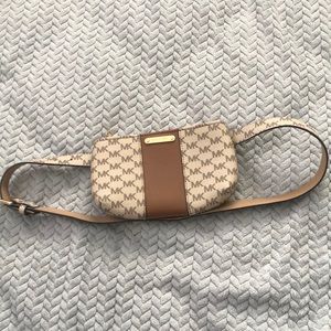 michael kors waist bag size L/XL